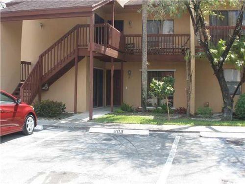 203 Lakeview Dr E, Royal Palm Beach, FL, 33411-8756 | Card Image