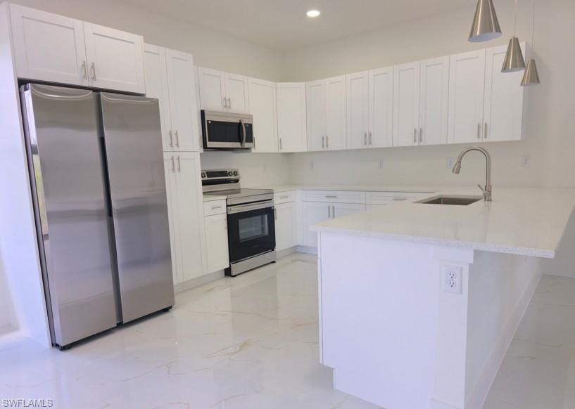 Residential Lease in PORT CHARLOTTE 4