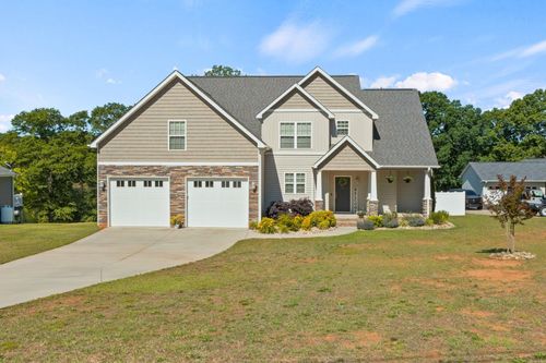 111 Michelle Dr, Chesnee, SC, 29323-8522 | Card Image