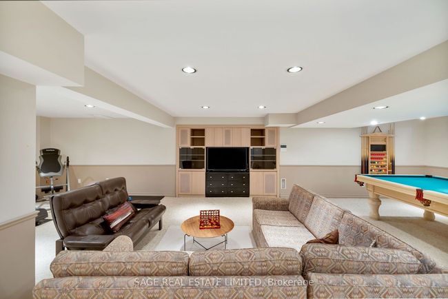 42 Miranda Crt, House other with 6 bedrooms, 5 bathrooms and 2 parking in Thornhill ON | Image 33