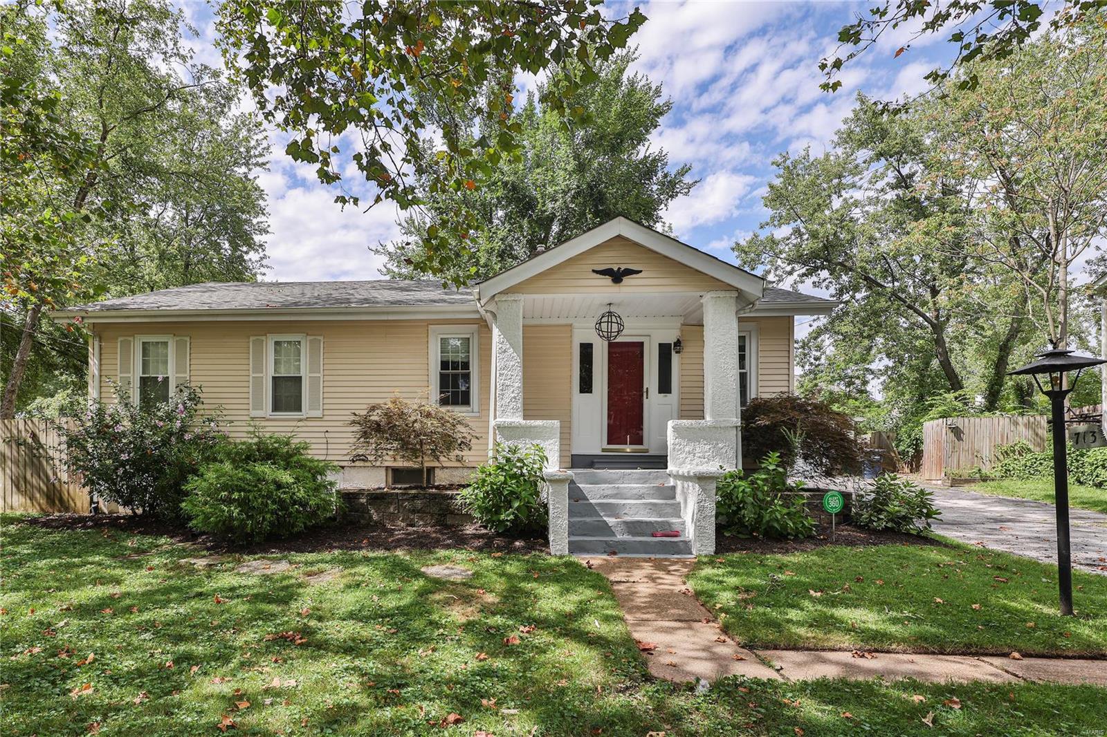 Oakland Ave, Saint Louis, MO 63122
