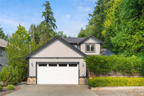 2246 Neil Dr, Nanaimo, BC, V9R6T4 | Card Image