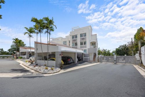 f-2-COND D'VILLAS Carr 833 Km 11.8, GUAYNABO, PR, 00971 | Card Image