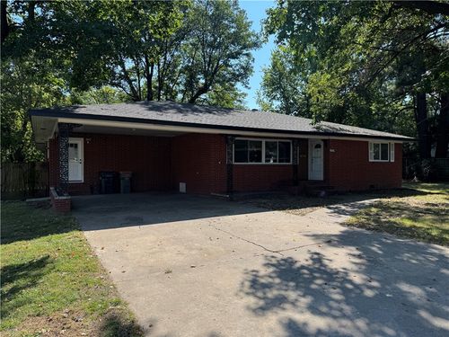 713 Maple Dr, Springdale, AR, 72764-5411 | Card Image