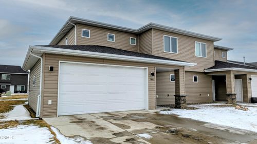 3801 Gale Cir Se, Mandan, ND, 58554-3712 | Card Image