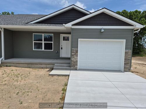 1835 Apple St, Grand Island, NE, 68801-2732 | Card Image