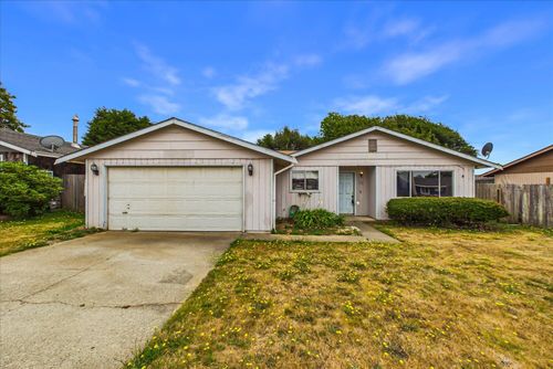 1732 Holly Dr, McKinleyville, CA, 95519-3932 | Card Image