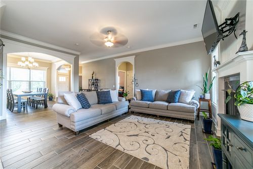 1653 S Laurel Lndg, Fayetteville, AR, 72701-5877 | Card Image