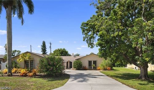 2456 Chandler Ave, Fort Myers, FL, 33907-4311 | Card Image