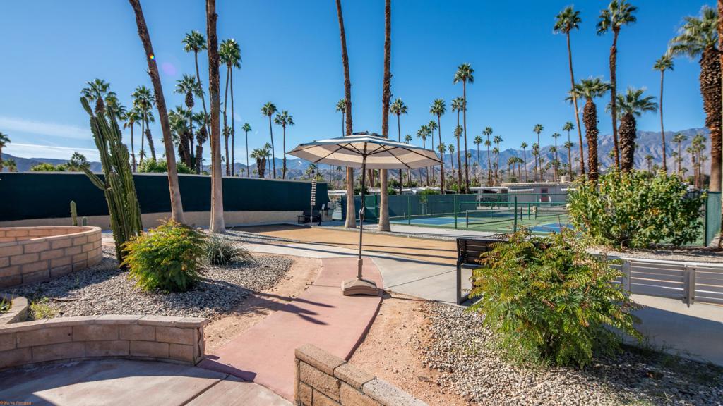 Manufactured In Park in Cathedral City 4