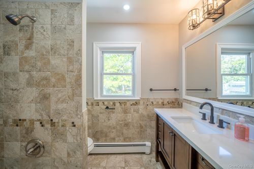 23 Wheat Path Rd W, Mount Sinai, NY, 11766-2227 | Card Image