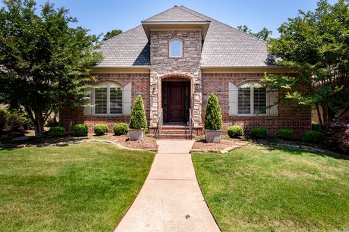 61 Quercus Cir, Little Rock, AR, 72223-5159 | Card Image