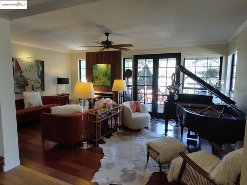 866 Princeton Dr, Sonoma, CA, 95476-4186 | Card Image