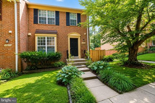 10237 Green Holly Ter, SILVER SPRING, MD, 20902-5820 | Card Image