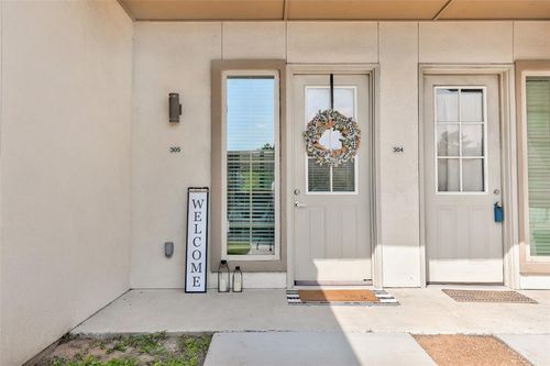 apt-305-2400 Louis Henna Blvd, Round Rock, TX, 78664-2089 | Card Image