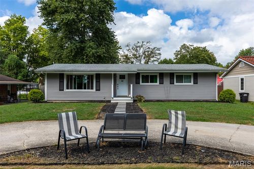 309 Hickory St, Alhambra, IL, 62001-1863 | Card Image