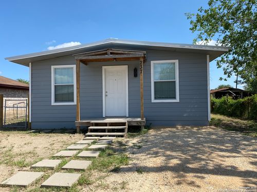 237 Avenue H, Poteet, TX, 78065-5460 | Card Image