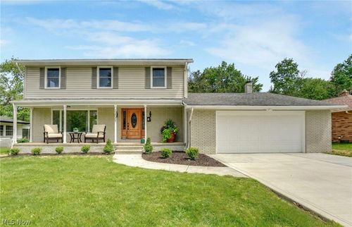 33065 Arlesford Dr, Solon, OH, 44139-4413 | Card Image