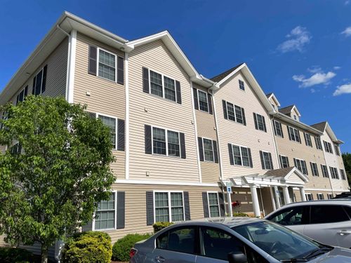 apt-210-100 Sentinel Ct, Manchester, NH, 03103-4589 | Card Image
