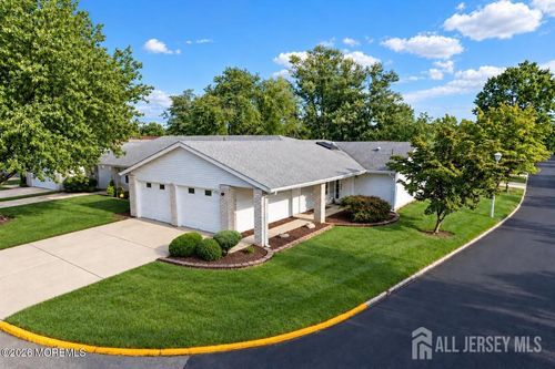 375-C Duranta Plz, Monroe Township, NJ, 08831-7651 | Card Image