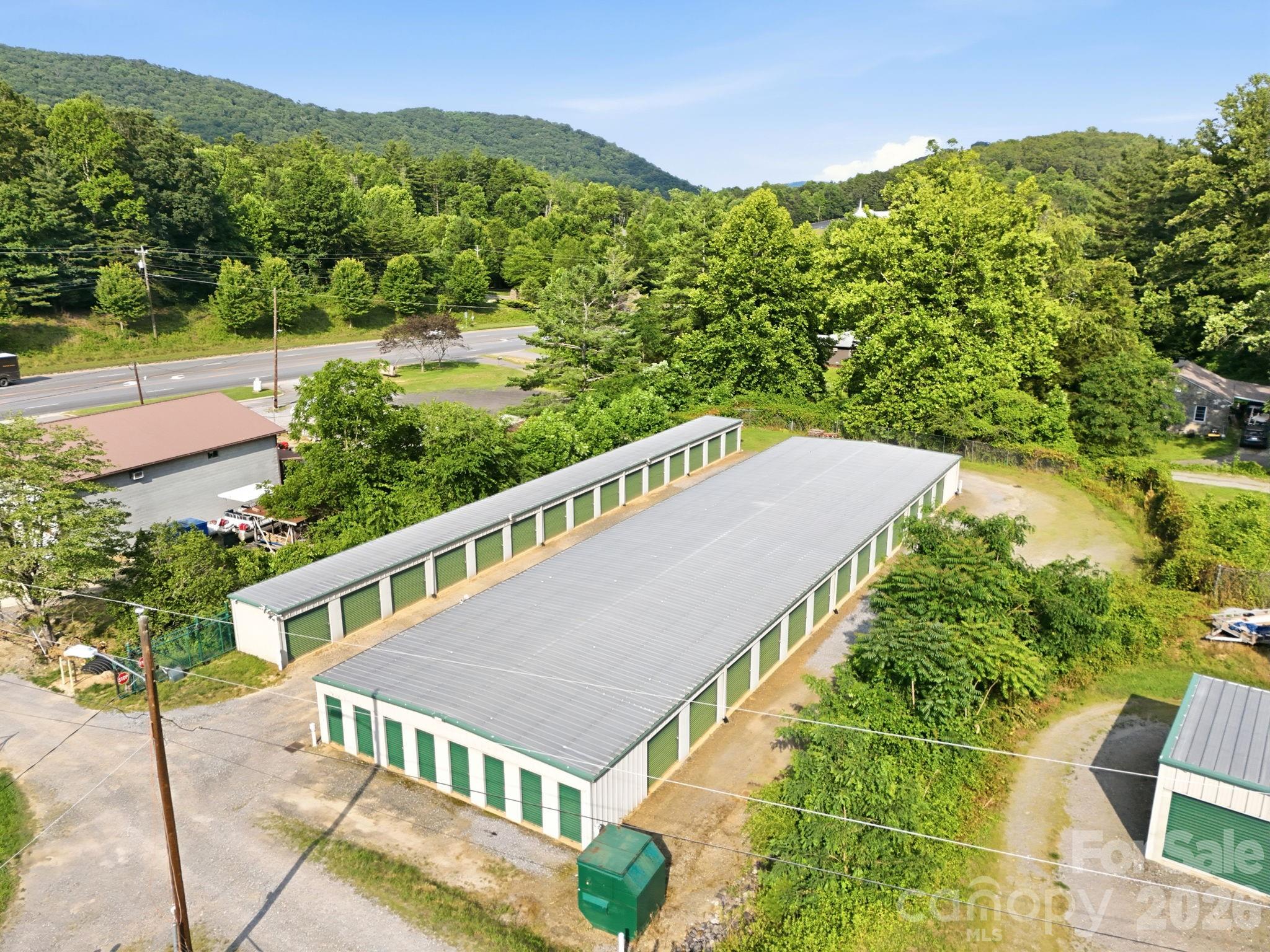 14 Huntley Cir, Fairview, NC 28730