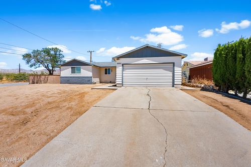 2893 Corona Avenue, Mojave, CA, 93501 | Card Image