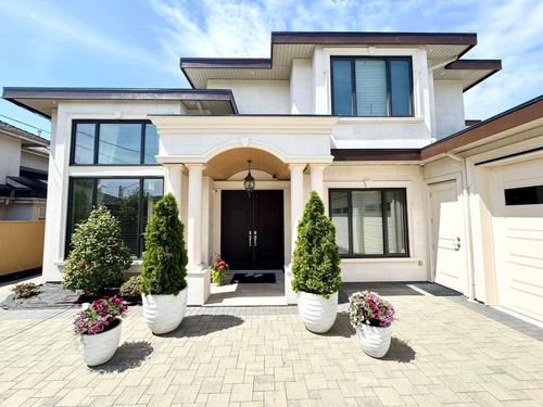 8580 Bairdmore Cres, Richmond, BC, V7C1M7 | Card Image