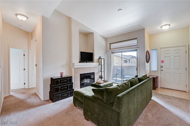 2014 - 8985 S Durango Dr, Condo with 3 bedrooms, 2 bathrooms and null parking in Las Vegas NV | Image 9