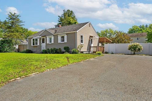 133 Denwall Dr, Springfield, MA, 01119-2407 | Card Image