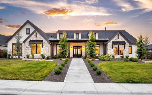 11389 N 17th Way, Garden City, ID, 83714-9367 | Card Image