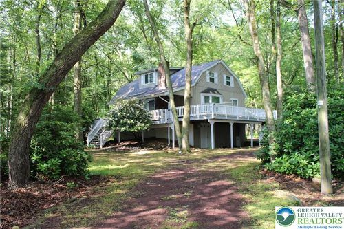 156 Bear Creek Lake Dr, Jim Thorpe, PA, 18229-2814 | Card Image