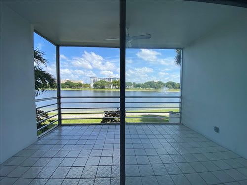 apt-206-2801 N Palm Aire Dr, Pompano Beach, FL, 33069-3417 | Card Image