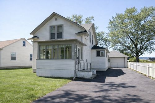 262 S Weston Ave, Elgin, IL, 60123-7143 | Card Image