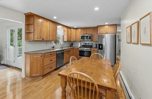 14 Upstone Dr, Nashua, NH, 03063-3019 | Card Image