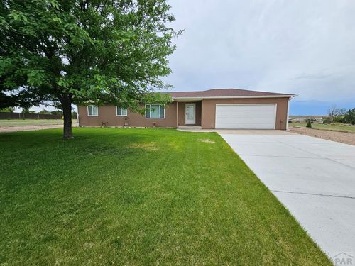8302 Surrey Ridge Ct, Lamar, CO, 81052-9746 | Card Image