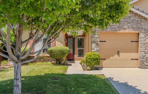 165 Bullion Hill Dr, Valley Springs, CA, 95252-8468 | Card Image