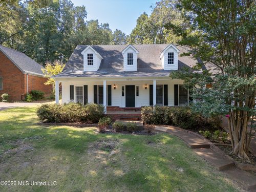 8675 Cedar Farms Dr, Cordova, TN, 38016-6141 | Card Image