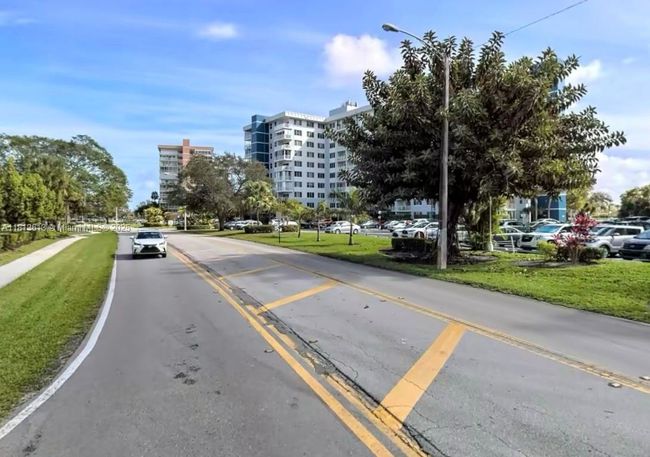 APT-505 - 4330 Hillcrest Dr, Condo with 1 bedrooms, 2 bathrooms and null parking in Hollywood FL | Image 49