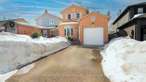 81 Hadden Cres, Barrie, ON, L4M6G7 | Card Image