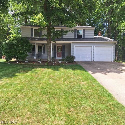 95 River Park Blvd, Munroe Falls, OH, 44262-1420 | Card Image