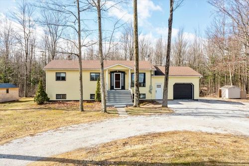 3915 Lower Newton Rd, Saint Albans, VT, 05478 | Card Image