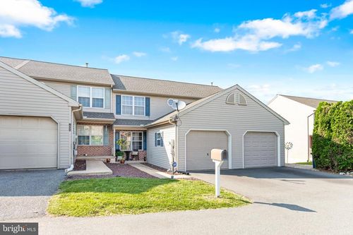 826 Woodridge Dr, MIDDLETOWN, PA, 17057-3191 | Card Image