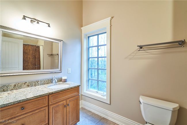 This full bath is also located in the Guest Quarters | Image 29