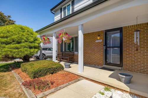 50426 Jim Dr, Chesterfield, MI, 48047-1813 | Card Image