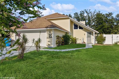 4907 Country Aire Ln, TAMPA, FL, 33624-2009 | Card Image