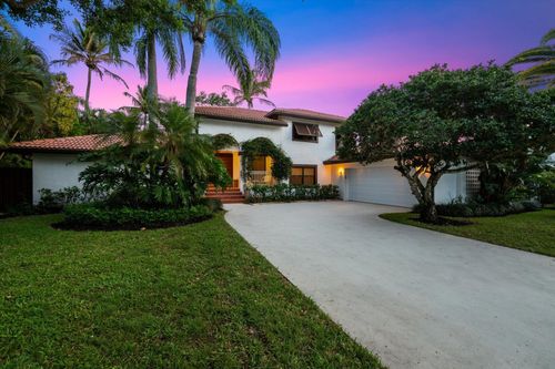 2042 Amesbury Cir, Wellington, FL, 33414-8085 | Card Image
