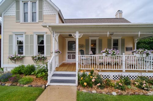 286 5th Ave, Manistee, MI, 49660-1356 | Card Image