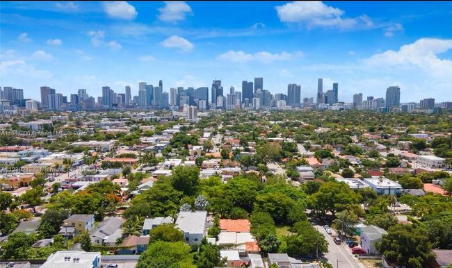 APT-3 - 905 Sw 13 Th Ct, Condo with 3 bedrooms, 1 bathrooms and null parking in Miami FL | Image 12