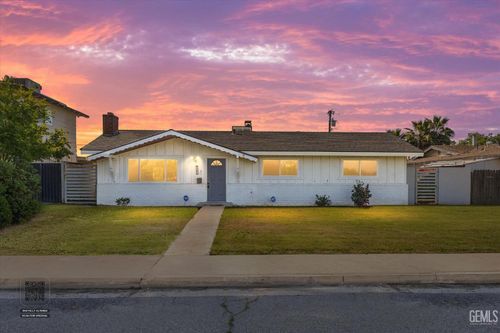 1154 State Ave, Shafter, CA, 93263-2440 | Card Image