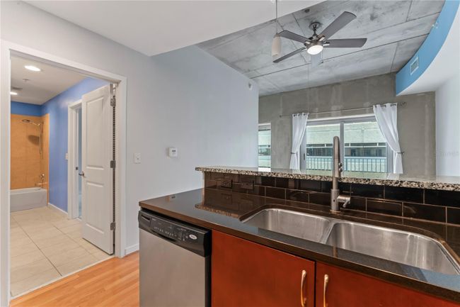 1016 - 777 N Ashley Drive, Condo with 1 bedrooms, 1 bathrooms and null parking in Tampa FL | Image 22